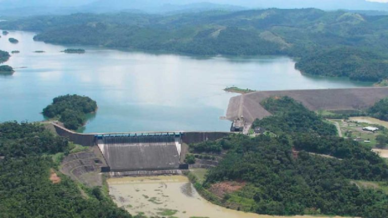 Verifican gestión de generadoras eléctricas en embalses
