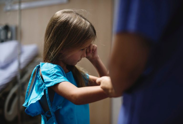 Violencia sigue marcando la mortalidad infantil: estudio aporta nueva evidencia sobre el trauma pediátrico en Colombia