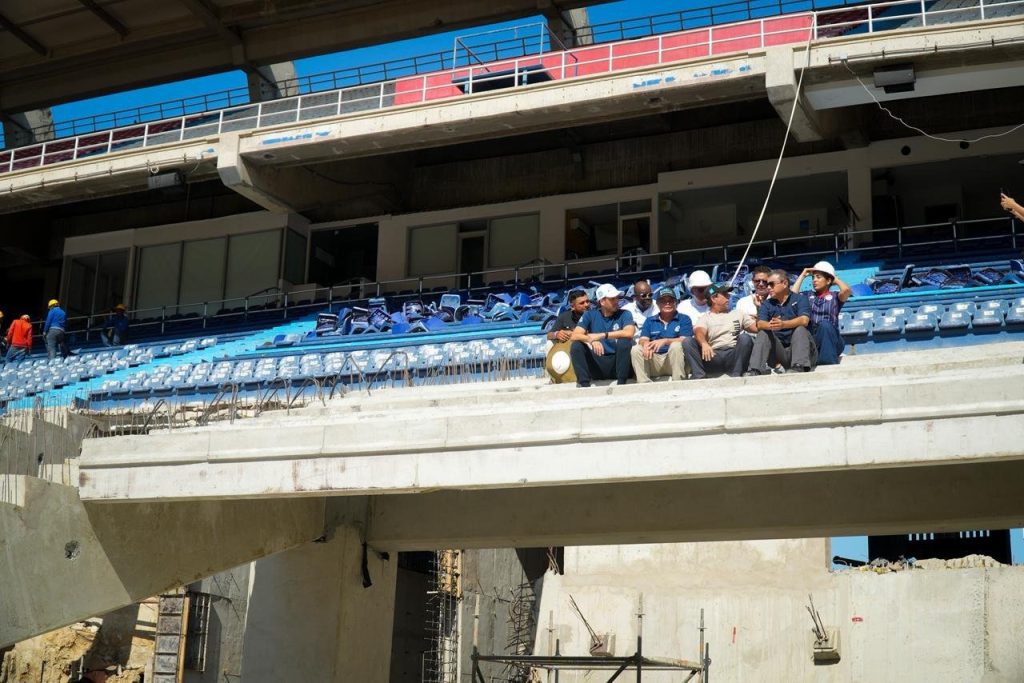 Ya se empiezan a ver las nuevas graderías del Supermetro en Barranquilla