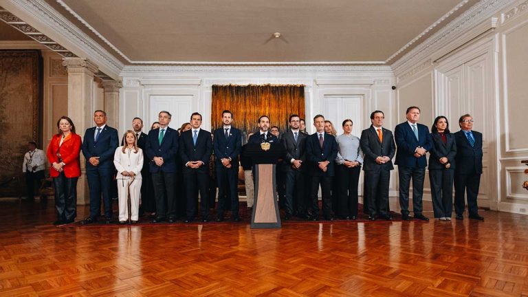 Decretos para la reconstrucción