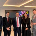 Gobierno con inversionistas.