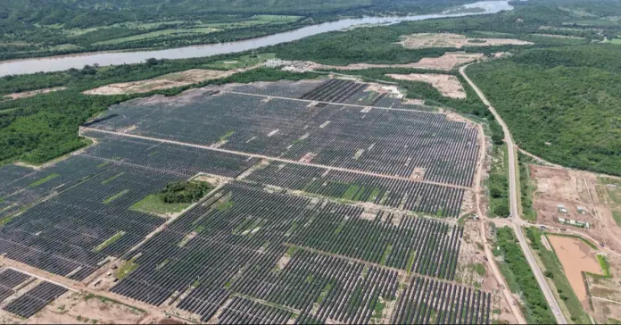 Isagen compra paquete accionario del parque solar Puerta de Oro