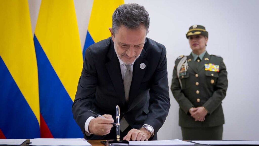 Urgencia por pasaportes