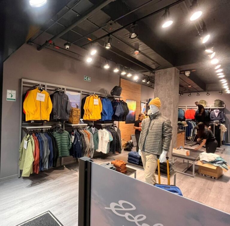 Tienda de primera línea.