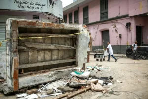 Desolación tras el terremoto.