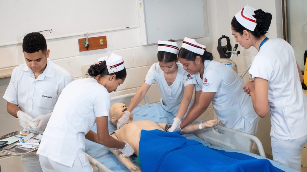 Renuevan acreditación internacional a Programa de Enfermería Uninorte
