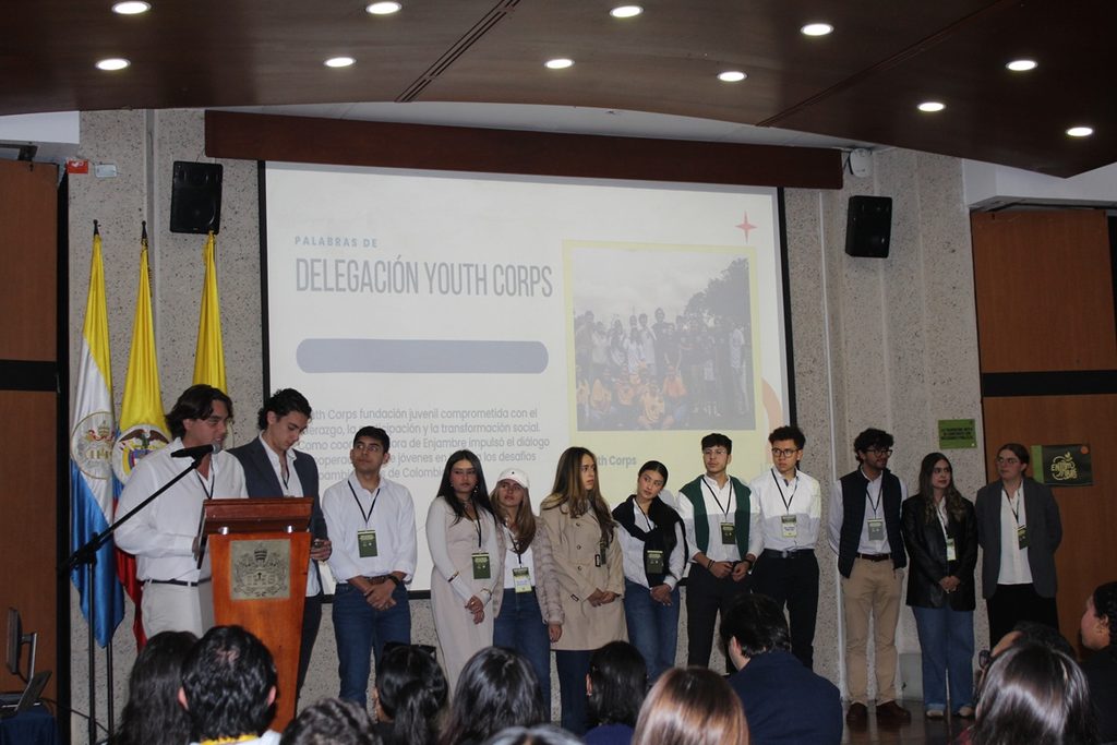 Jóvenes de 25 departamentos entregan agenda climática para el PND 2026–2030