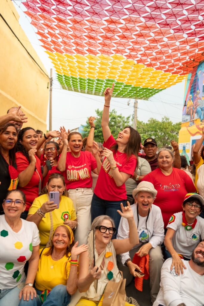 El cielo del Barrio Abajo de Barranquilla ahora es un tejido multicolor