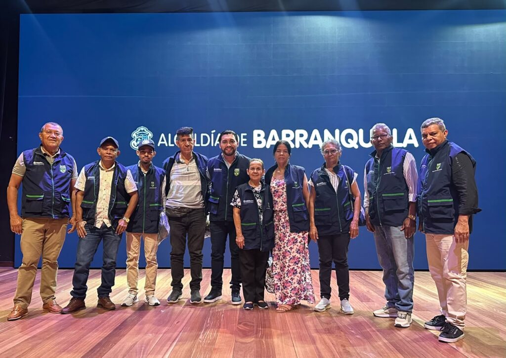 185 Juntas de Acción Comunal de Barranquilla reciben, por primera vez, dotación institucional